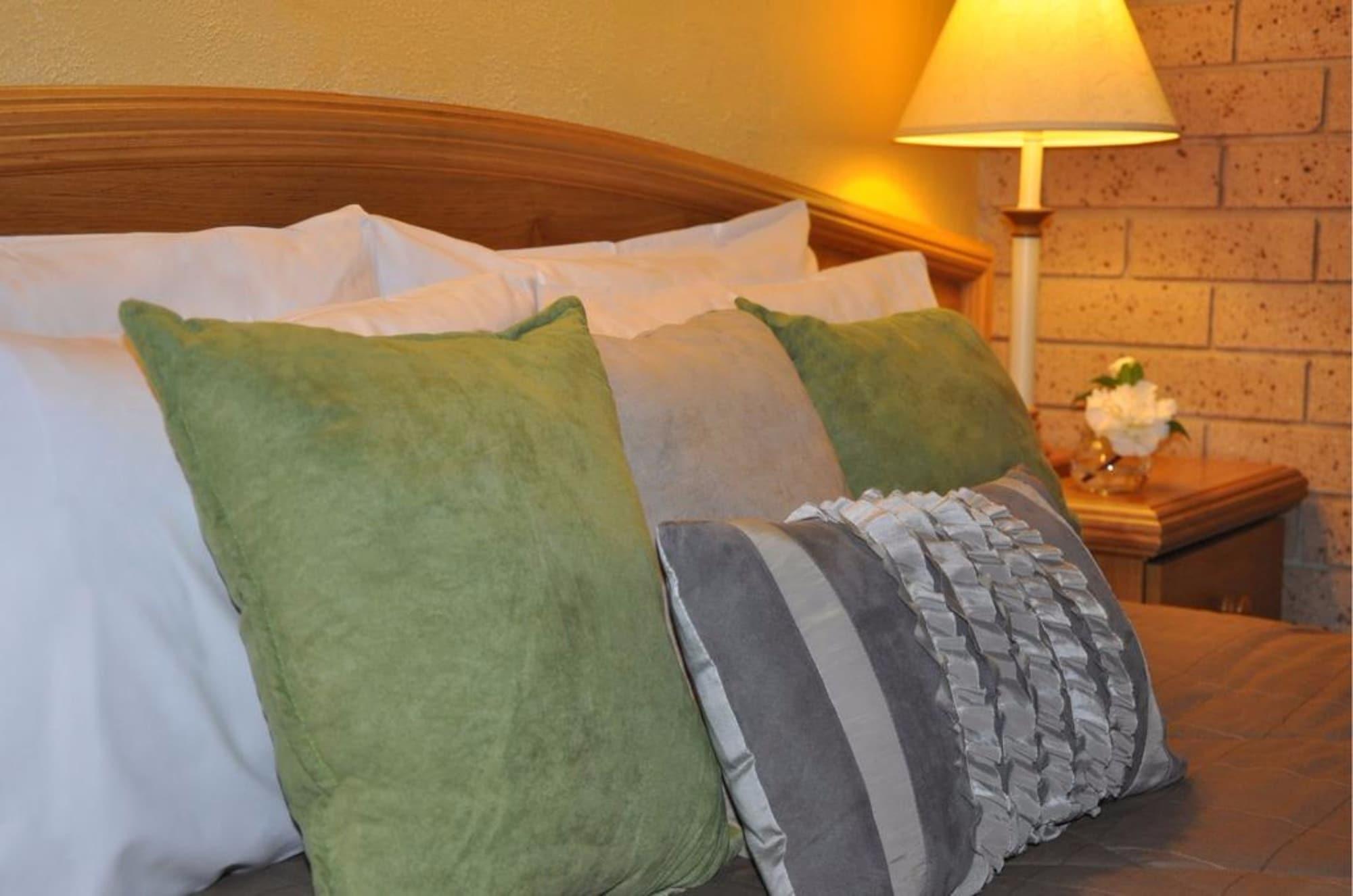 High Country Motor Inn ไบรท์ ภายนอก รูปภาพ