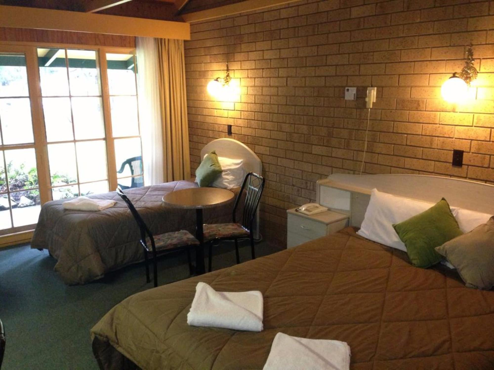 High Country Motor Inn ไบรท์ ภายนอก รูปภาพ