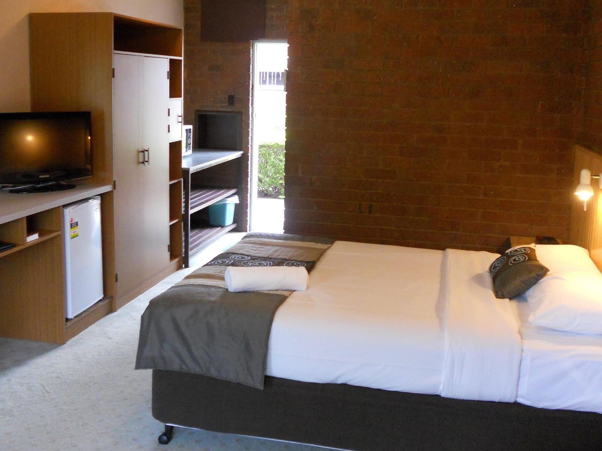 High Country Motor Inn ไบรท์ ภายนอก รูปภาพ